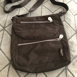 Baggallini crossbody
